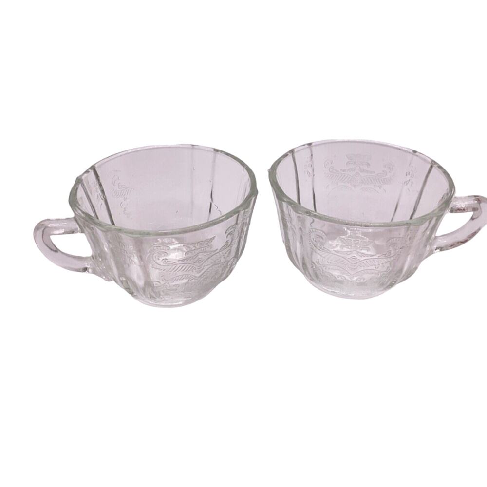 2 Federal Madrid Coffee Cups/Tea Vintage Depression Glass Etched 2.5" ‎ HOLIDAY